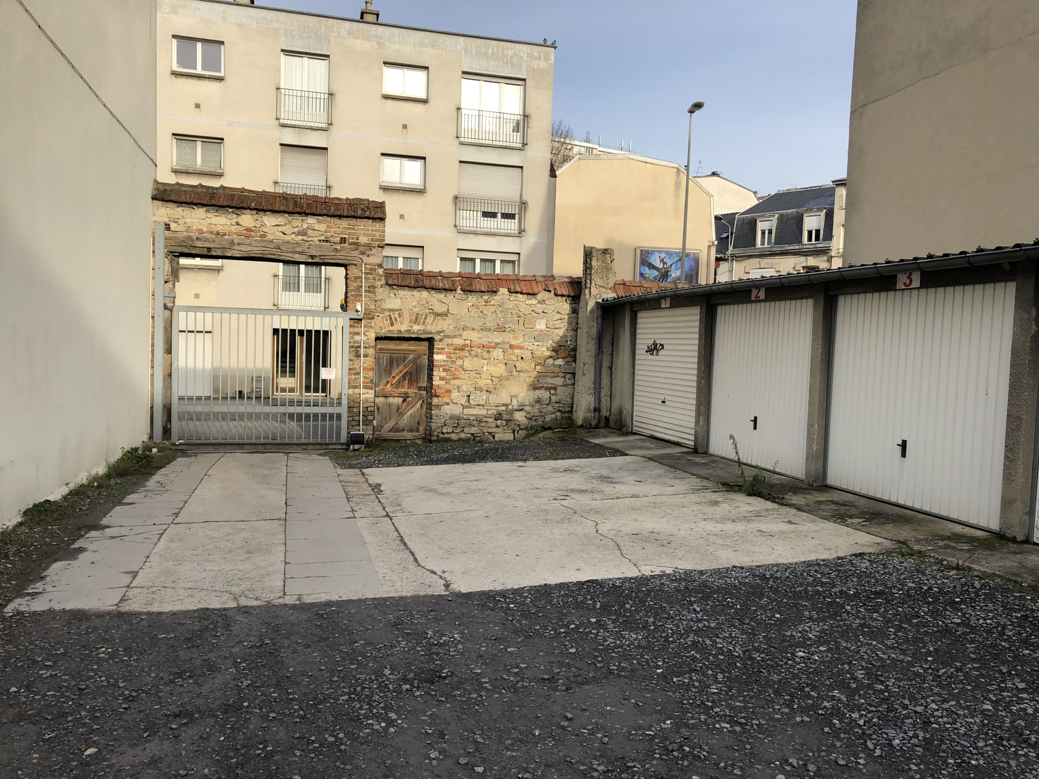3 BIS RUE ERNEST RENAN