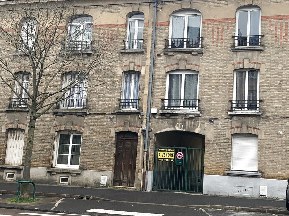 Idéal profession libérale REIMS - Avenue Jean Jaurès - Boulevard Jamin local 4 pièces situé en rez-de-chaussée